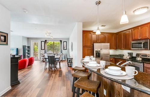 Florida Central Atlantic Coast Apartment | Last Minute Disney Getaway! Luxury Condo with Private Balcony. Book Now! #39244