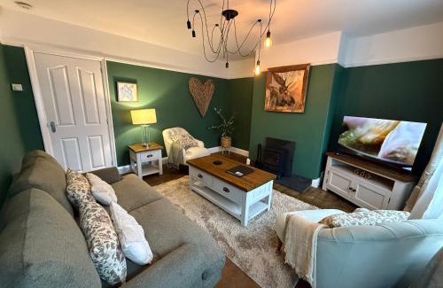 Barnsley House | Laura Ashley cosy inner terrace