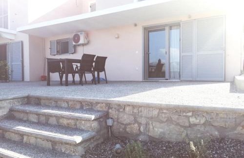 Lygia Apartment | LAURA SEA VIEW APARTMENT 1 with Swimming Pool