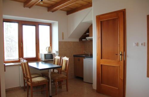 Velky Meder Apartment | Laura Villa