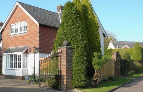 New Forest District House | Laurel Cottage