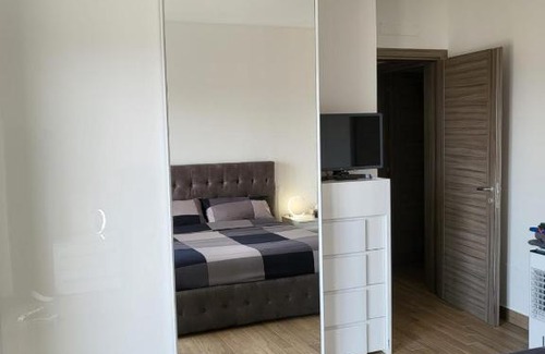 Centro Giano Apartment | LAURENTINA CECCHIGNOLA EUR