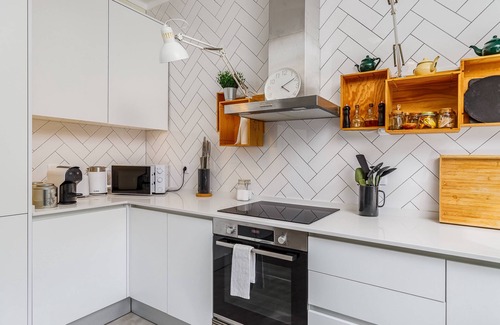 Alto do Pina Villa | Laurentina House: Lisbon Charm & Garden