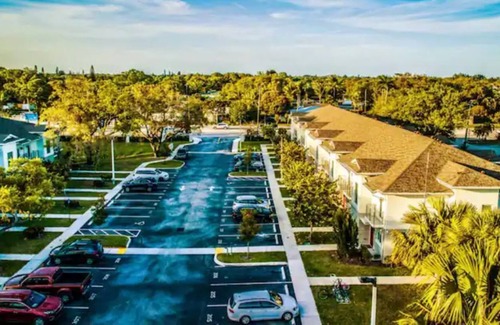 Lake Worth Corridor Apartment | 'Lavender' at Aviara Lake Worth
