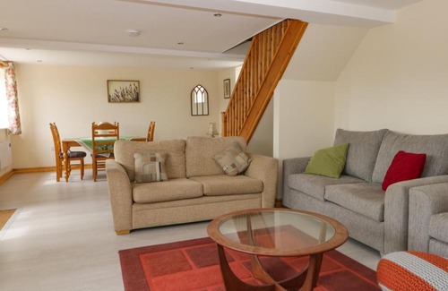 Tunstall House | Lavender Lodge