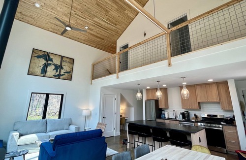Crawford County House | Lavender Loft- Scandinavian Home - 2Bdrm 4Beds