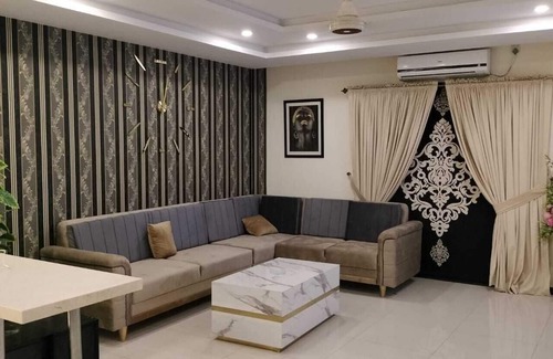 Rawalpindi Apartment | Lavish Living Apartments & Suites