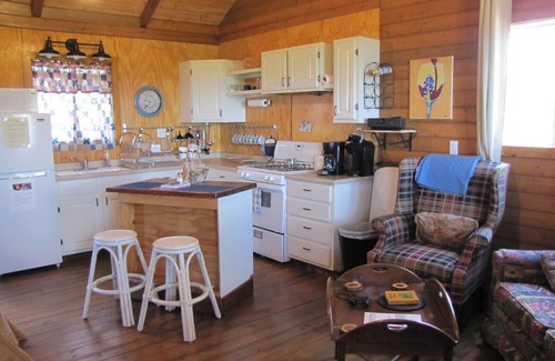 Mason Cabin | Lazy B Ranch Guest House