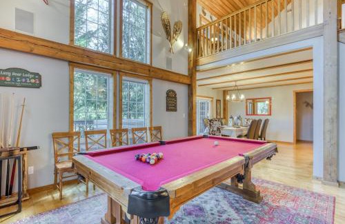 Welches House | Lazy Bear Lodge · Spacious 6BR Lodge with Chef's Kitchen, Hot Tub, Golf Views and more
