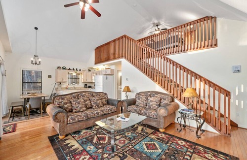 Whittier House | Lazy Bear Retreat Mountain Views-Hot Tub-FirePit