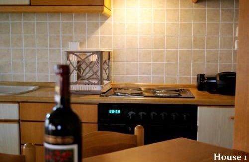 Nea Iraklitsa House | Lazy Cat Holiday House
