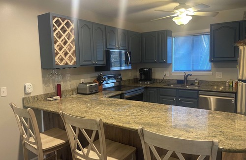 Osage Beach Condo | Lazy Days Condo- 5 BR/4 Bath w/2 Lakefront Decks - Perfect for Large Families