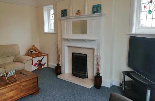 Boscombe Apartment | Lazy Days