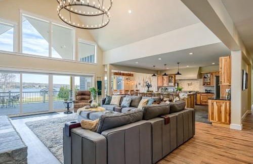 Mineral House | Lazy Lake Escape