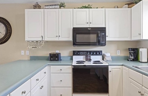 Osage Beach Condo | Lazy V-01 Lake Front Five Bedroom, Four Bath Condo with Room to Spread Out!