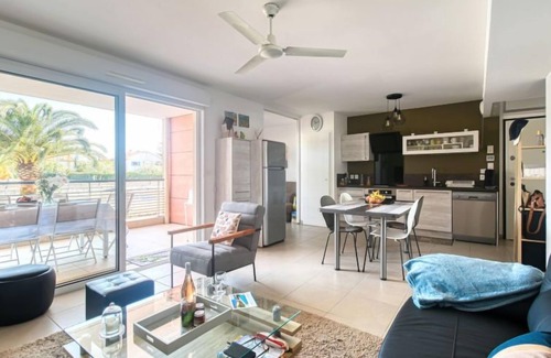 Frejus Plage Apartment | Le 4 Mats by Interhome