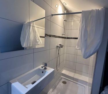 Mulhouse Apartment | # Le 5 # Beau Studio rénové, tout équipé, au calme, Mulhouse centre