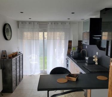 Guemene-Penfao Apartment | Le 6 bis avec Jardinet