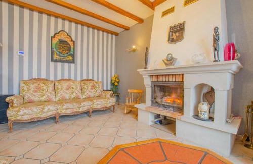 Maizieres-la-Grande-Paroisse House | Le beau lieu