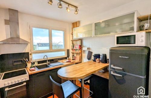 La Madeleine Apartment | Le Balcon de l'Europe - Cosy - Parking - Tramway