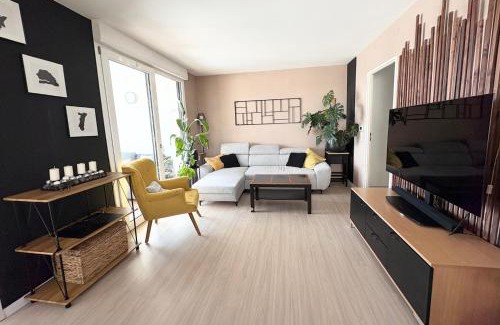 Lingolsheim Apartment | Le Beauvoir a chic haven near Strasbourg