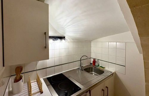 Faubourg Apartment | Le Bijou de Nîmes, Charming T2 city center, 4 ppl