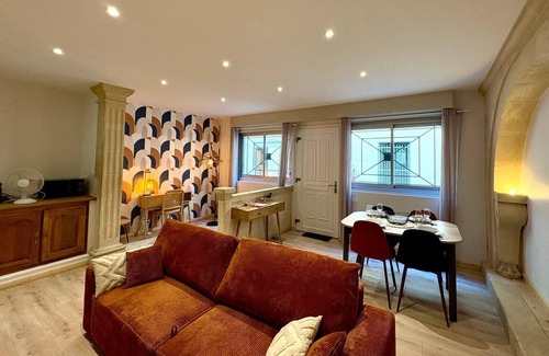 Faubourg Apartment | Le Bijou de Nîmes, Charming T2 city center, 4 ppl