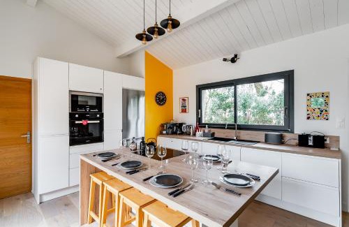 Grayan-Et-L'Hopital House | Le Bois de la Hutte - Piscine privée