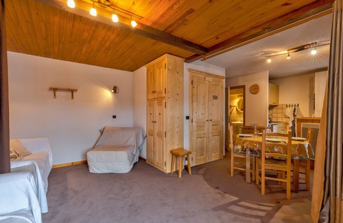 La Giettaz Apartment | Le Bois Joly - Studio Apartment, Sleeps 4