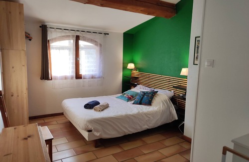 Bagnols-sur-Ceze House | le bosquet fruité