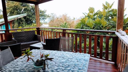 Pointe-Noire Resort | Le Bougainvillier Blanc