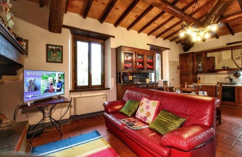 Civitella in Val di Chiana House | Le Corniole with pool, jacuzzi and barbecue