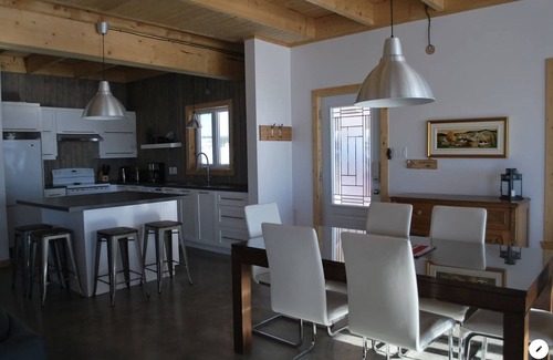 Bonaventure Regional County Municipality House | Le Bord de mer