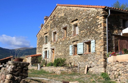 Prats-de-Mollo-la-Preste Apartment | LE CAMELIA - Le Mas Taillet - Apartment for two people