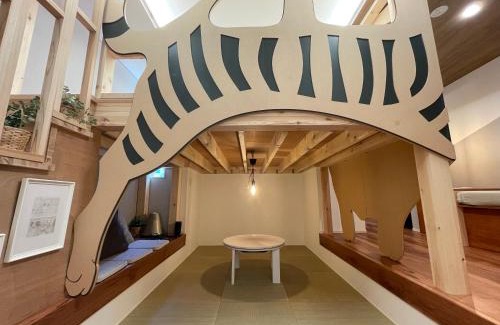 Mitaka Apartment | Le Cave Troll ル カーブ トロル