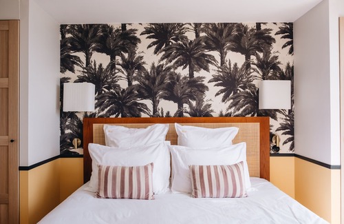 Saint-Seurin-de-Cadourne Bed & Breakfast | Le Château Réal