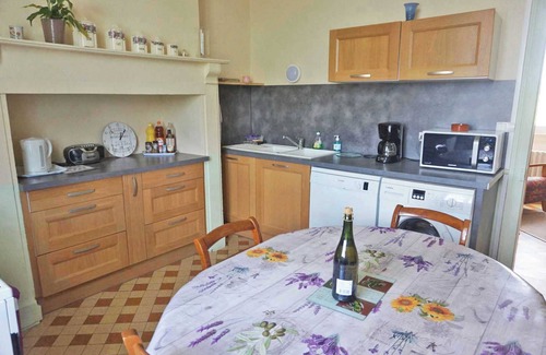 Saint-Pierre-Benouville House | Le Château - ST PIERRE BENOUVILLE