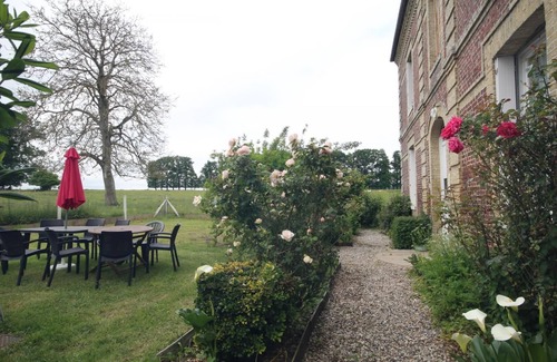Saint-Pierre-Benouville House | Le Château - ST PIERRE BENOUVILLE