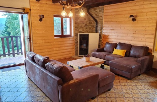 Mesnil Sous Les Cotes Ski Chalet | Le chalet vosgien (billard)