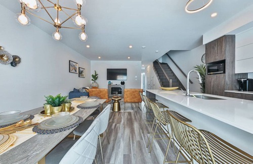 Mirabel House | Le chardonnay 3 bedroom town house