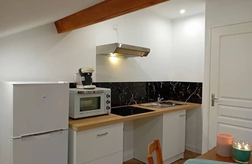 Perigueux Apartment | Le Chic Nomade Vert – Elegant pied-à-terre in the heart of Périgueux