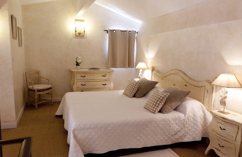Roussillon Hotel | Le Clos de la Glycine