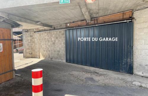 Limoges Apartment | Le Clos des Baleines RDC avec jardin et 1 place de parking privée dans un garage