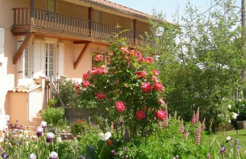 Caumont House | Le Clos Fleuri