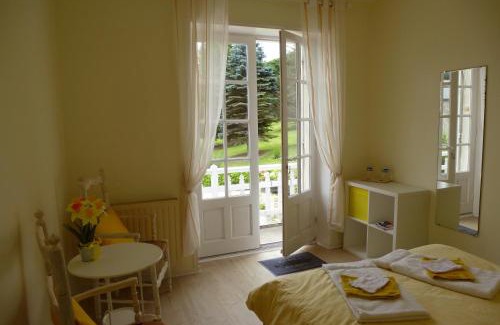 Sainte-Honorine-des-Pertes Bed & Breakfast | Le Clos Saint Jean