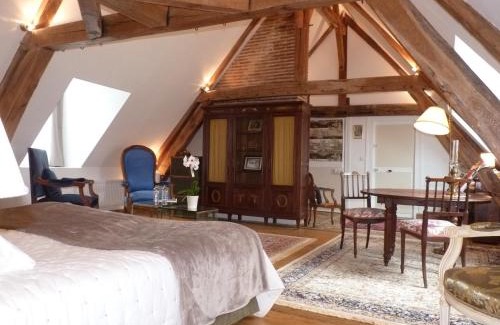 Chateau-Renard Bed & Breakfast | Le Clos Saint Nicolas