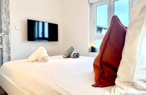 Chateauvert Apartment | Le Cocon Céleste - Appartement d'Exception - Vue sur les Alpes - Centre-Ville - Gare à 1 min