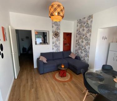 Quincy-Voisins Apartment | Le cocon de Didine, beau F2, 2 places de parking clos, proche Disneyland