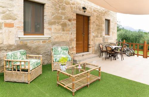 Venarotta Apartment | Le Colline di Giulia - Mini Casa ai piedi della collina