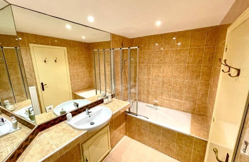 Bergerac Hotel | Le Colombier De Cyrano Et Roxane